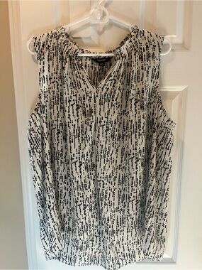 Simply Vera Vera Wang Black & White Dot-Print Sleeveless Camisole